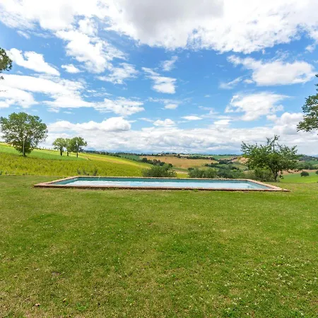 Mesmerising Mansion In With Swimming Pool Vakantiehuis
